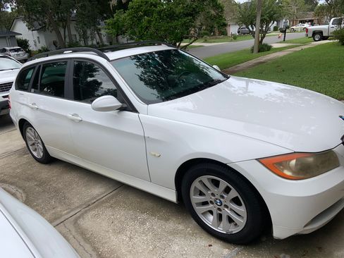 Used 2007 BMW 328i Wagon image 16