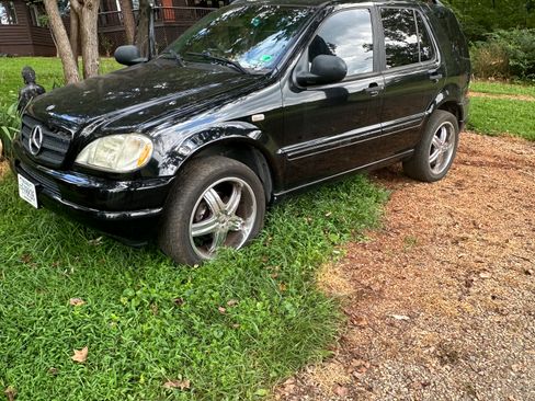 Used 1998 Mercedes-Benz ML 320 ML 320 Sport Utility 4D image 1