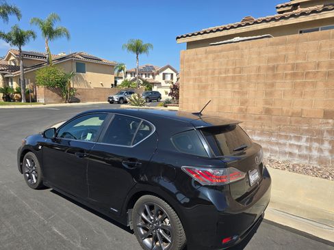 Used 2013 Lexus CT 200h w/ F Sport Pkg w/Nuluxe Trim image 2