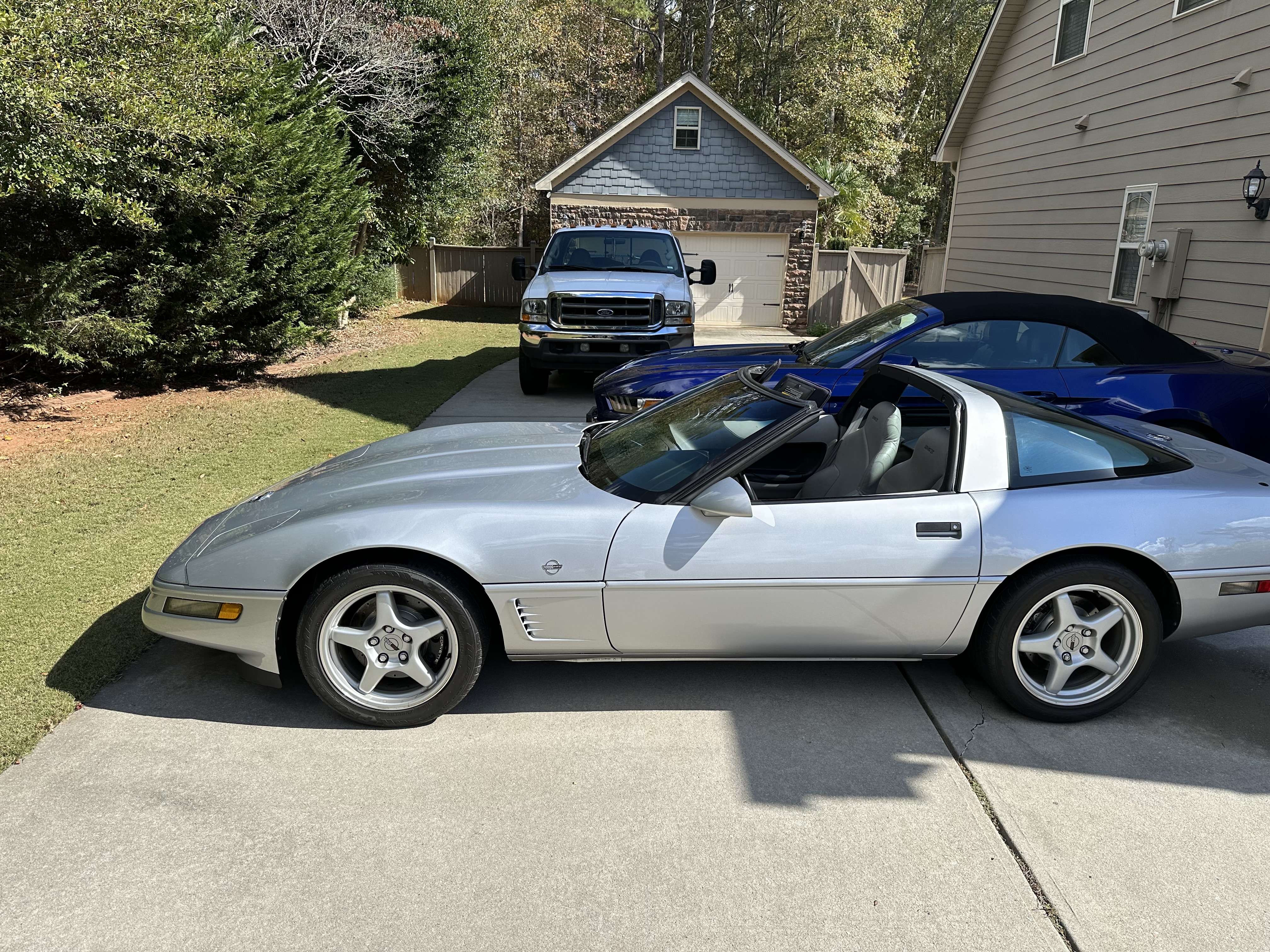 Used 1996 Chevrolet Corvette Coupe RWD image 4