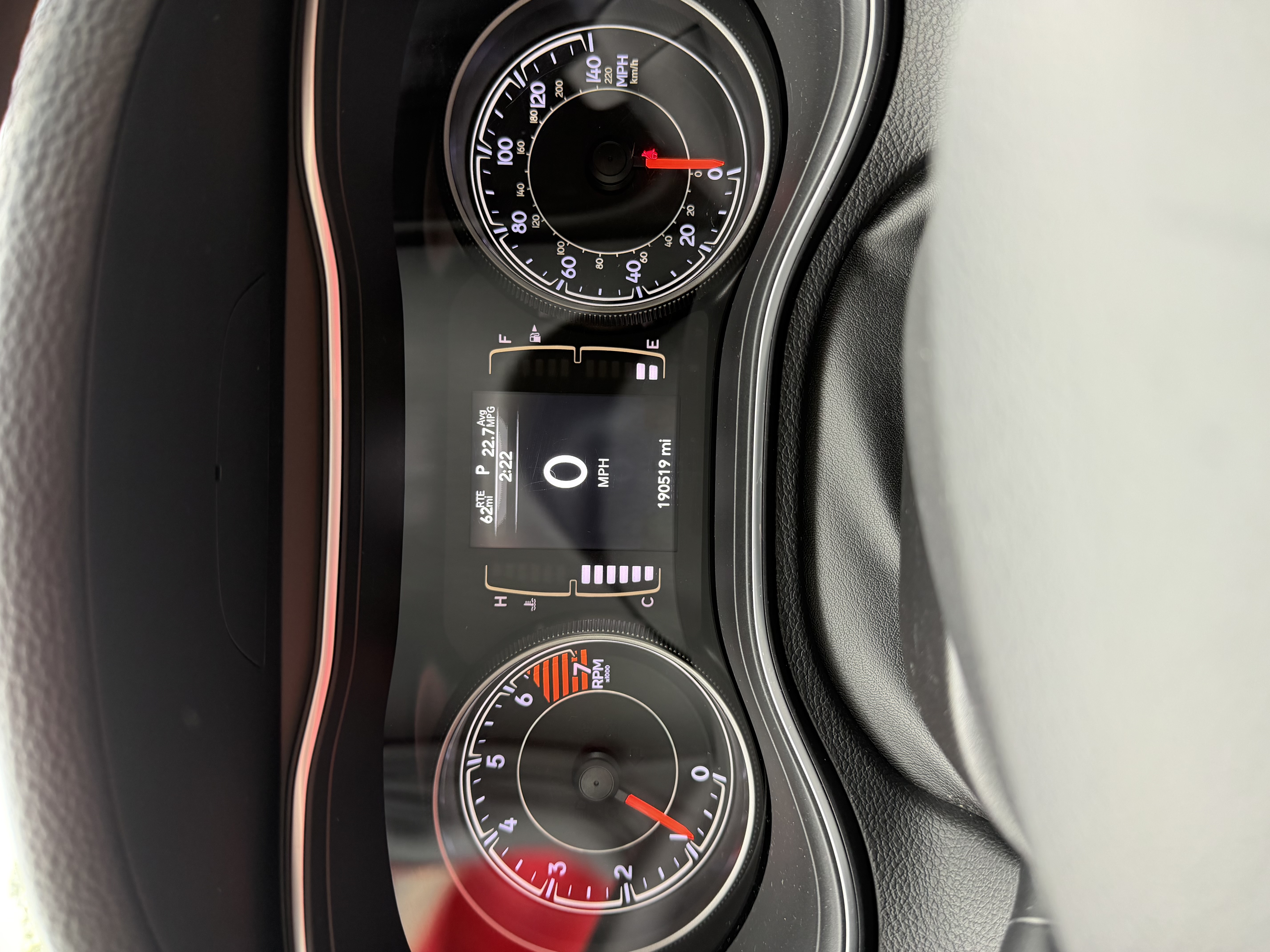 Used 2019 Jeep Cherokee Latitude Plus FWD image 9