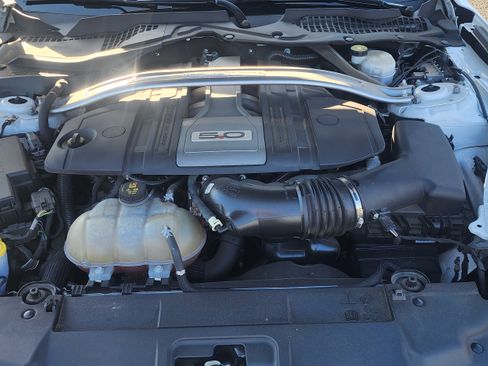 Used 2018 Ford Mustang GT Premium image 10