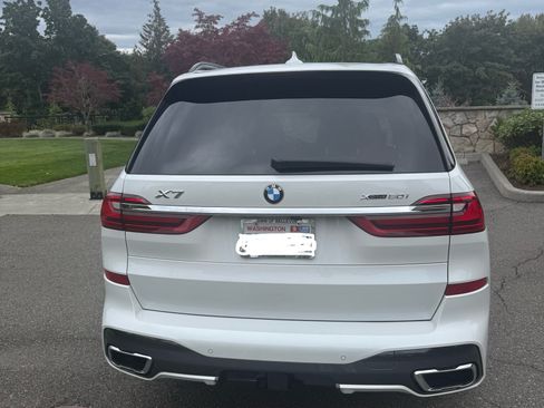 Used 2019 BMW X7 xDrive50i w/ M Sport Package image 9