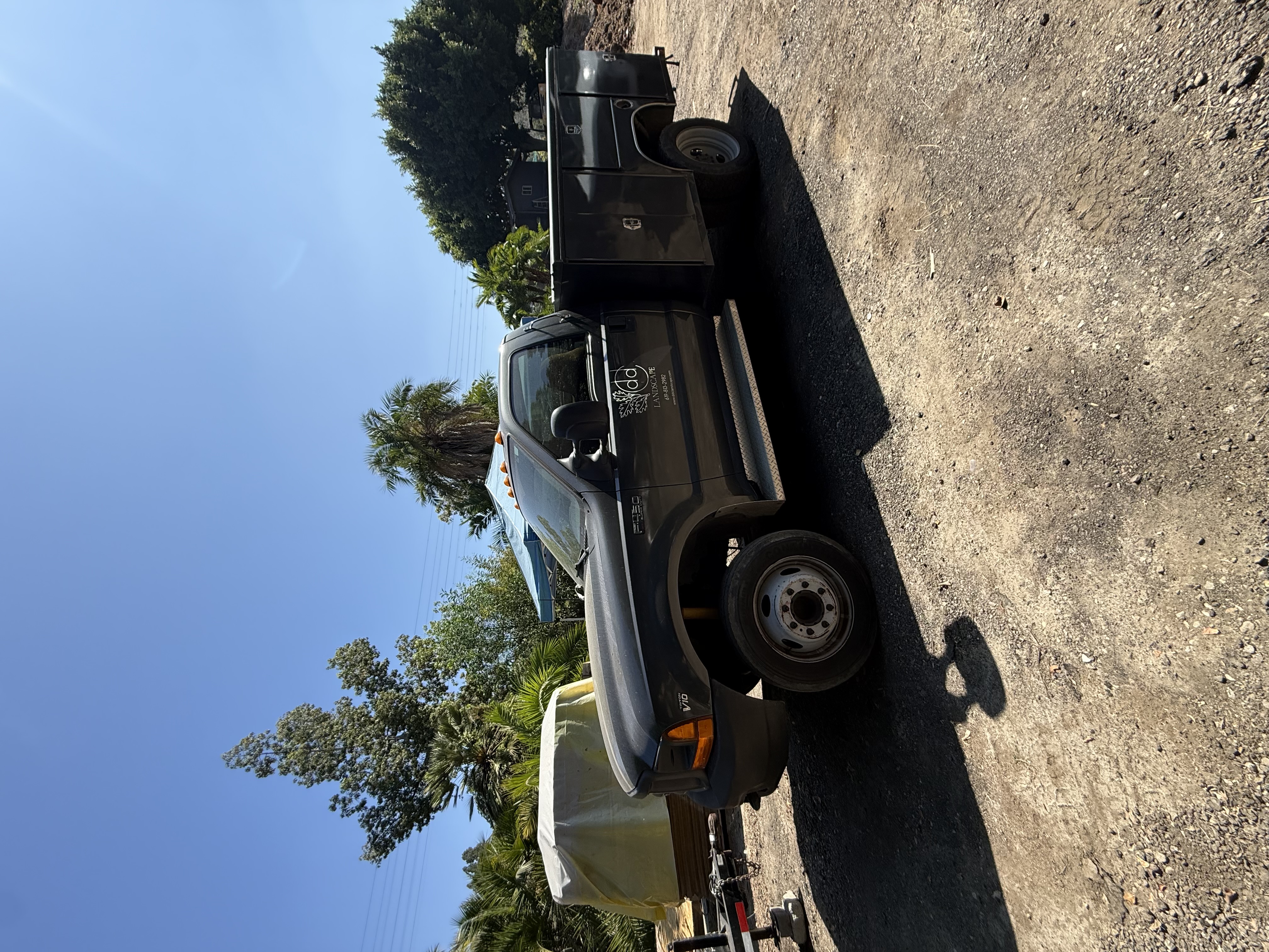 Used 2000 Ford F450 2WD Regular Cab Super Duty image 4