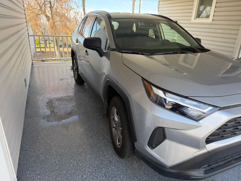 Used 2025 Toyota RAV4 LE image 5