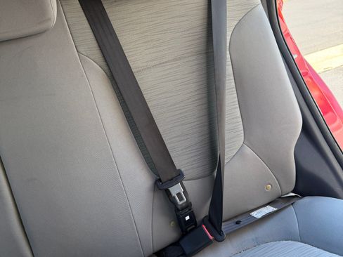 Used 2016 Hyundai Accent SE image 4