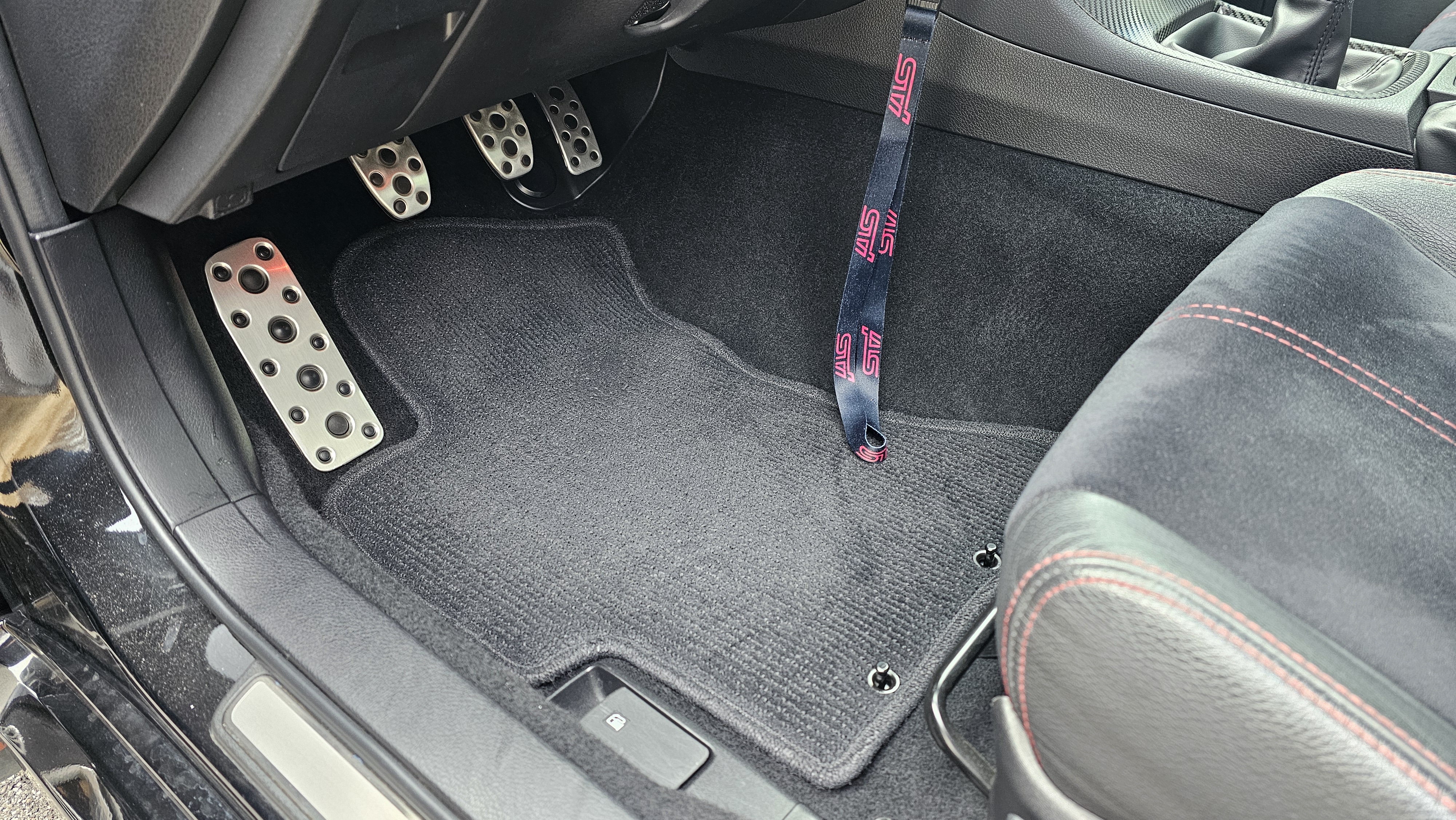 Used 2013 Subaru Impreza WRX STI AWD/4WD image 16