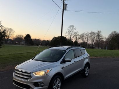 Used 2017 Ford Escape SE w/ Equipment Group 201A