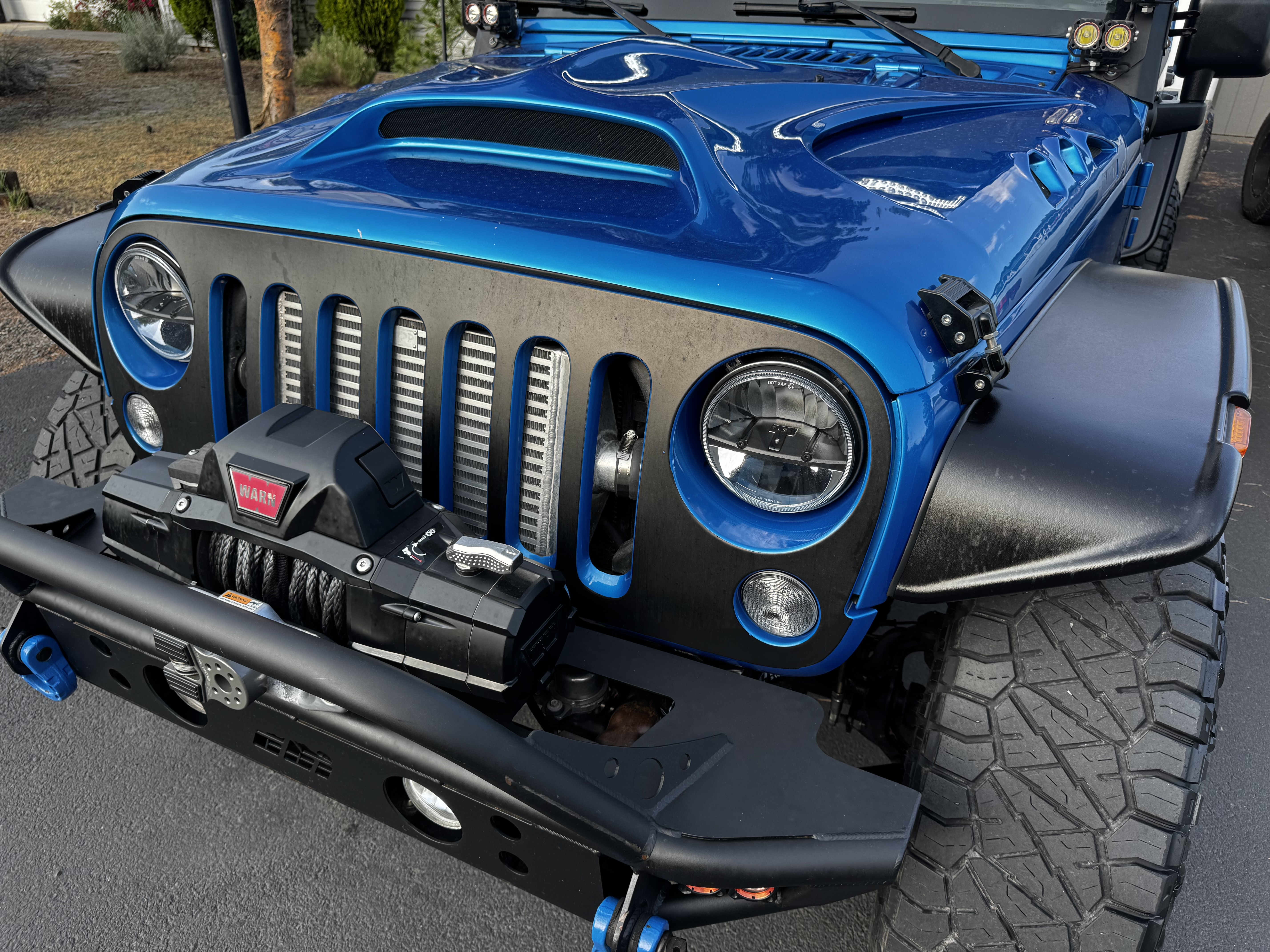 Used 2015 Jeep Wrangler Unlimited Rubicon w/ Connectivity Group AWD/4WD image 8