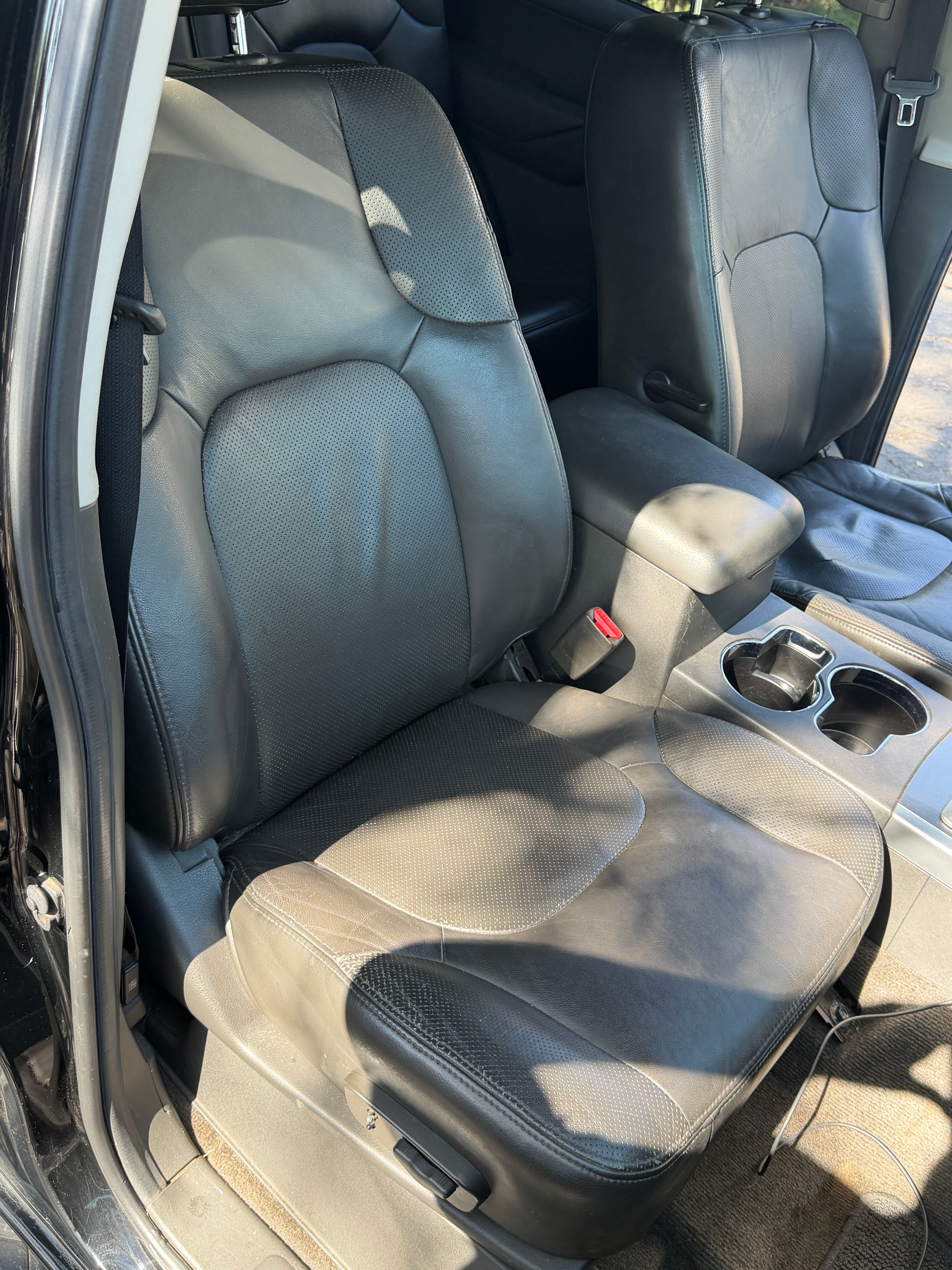 Used 2012 Nissan Pathfinder Silver RWD image 23