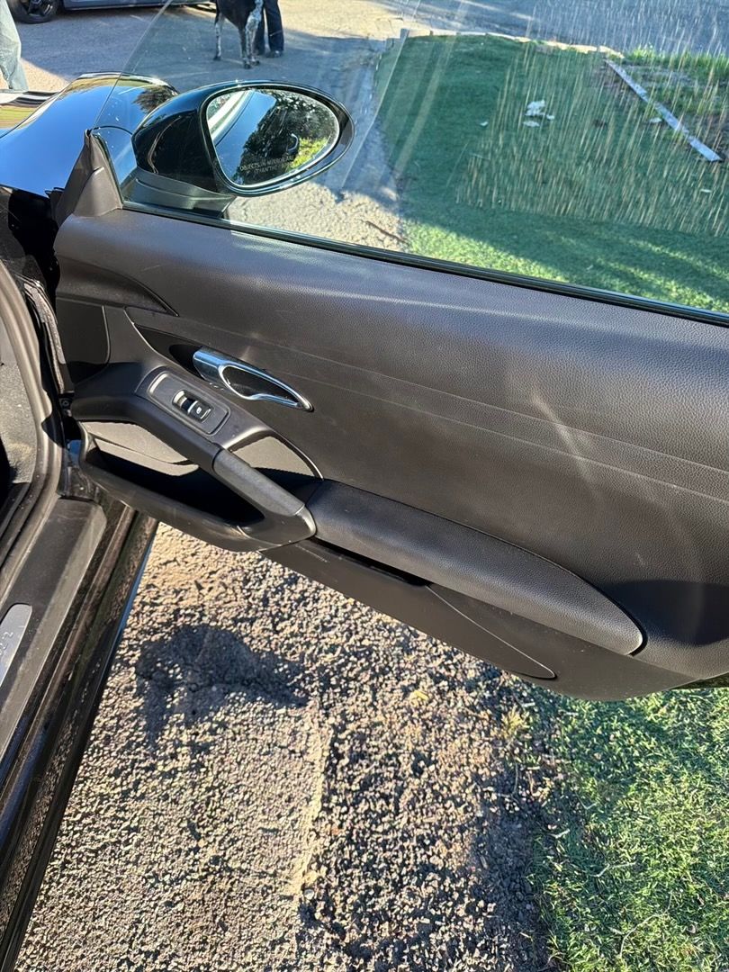 Used 2018 Porsche 718 Cayman RWD image 16