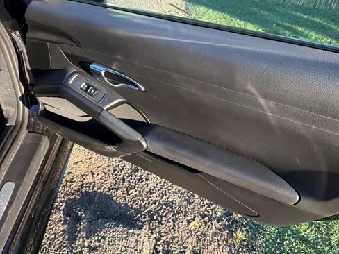 Used 2018 Porsche 718 Cayman image 16