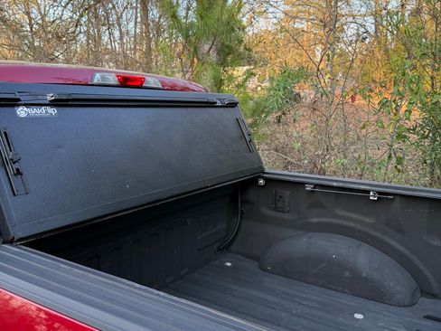 Used 2018 Ford F150 XLT w/ Equipment Group 302A Luxury image 9