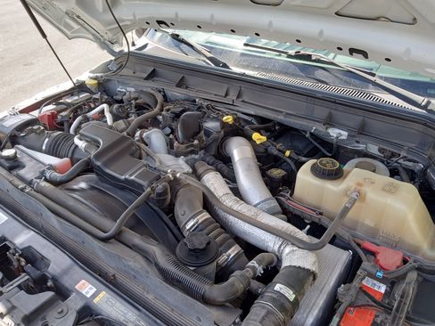 Used 2016 Ford F350 XLT w/ XLT Premium Package image 22