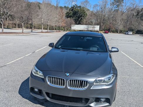 Used 2016 BMW 550i Sedan image 2