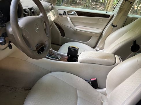 Used 2007 Mercedes-Benz C 280 4MATIC Sedan image 4