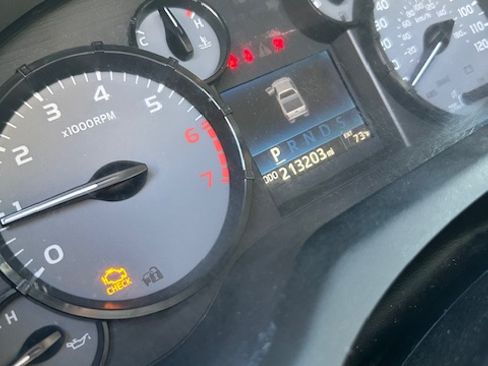 Used 2016 Toyota Tundra SR image 16