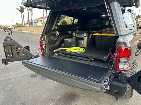 Used 2022 RAM 2500 Big Horn w/ Night Edition image 8