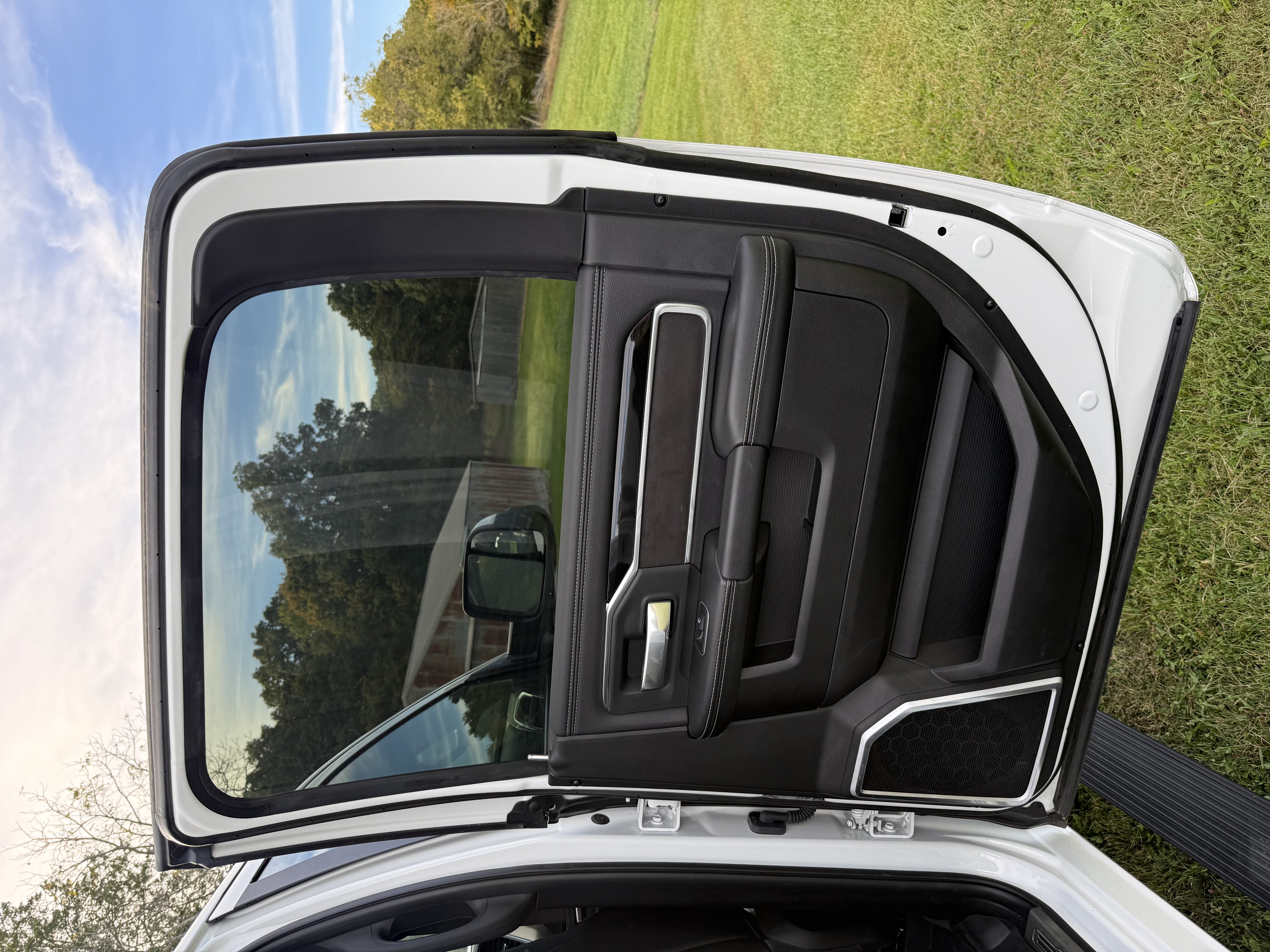 Used 2019 RAM 2500 Laramie w/ Night Edition AWD/4WD image 20