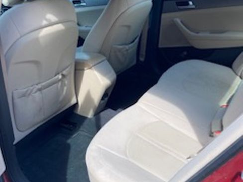 Used 2015 Hyundai Sonata SE FWD image 16