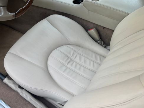 Used 2002 Jaguar XK8 Convertible image 15