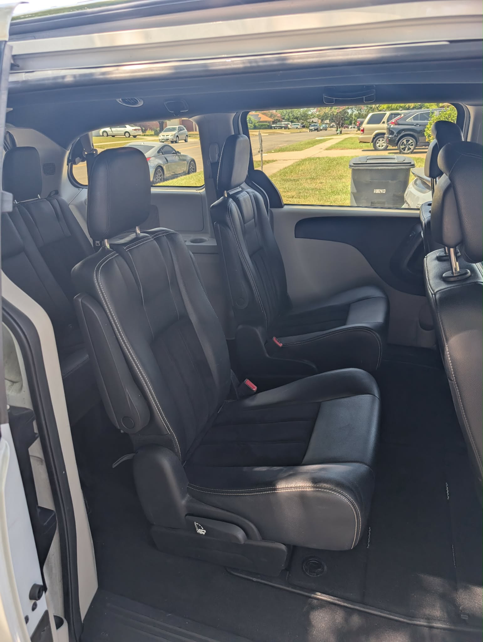 Used 2018 Dodge Grand Caravan SXT FWD image 5