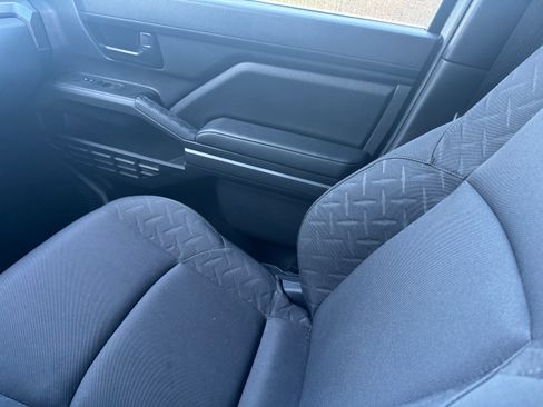 Used 2025 Toyota Tacoma SR5 image 6