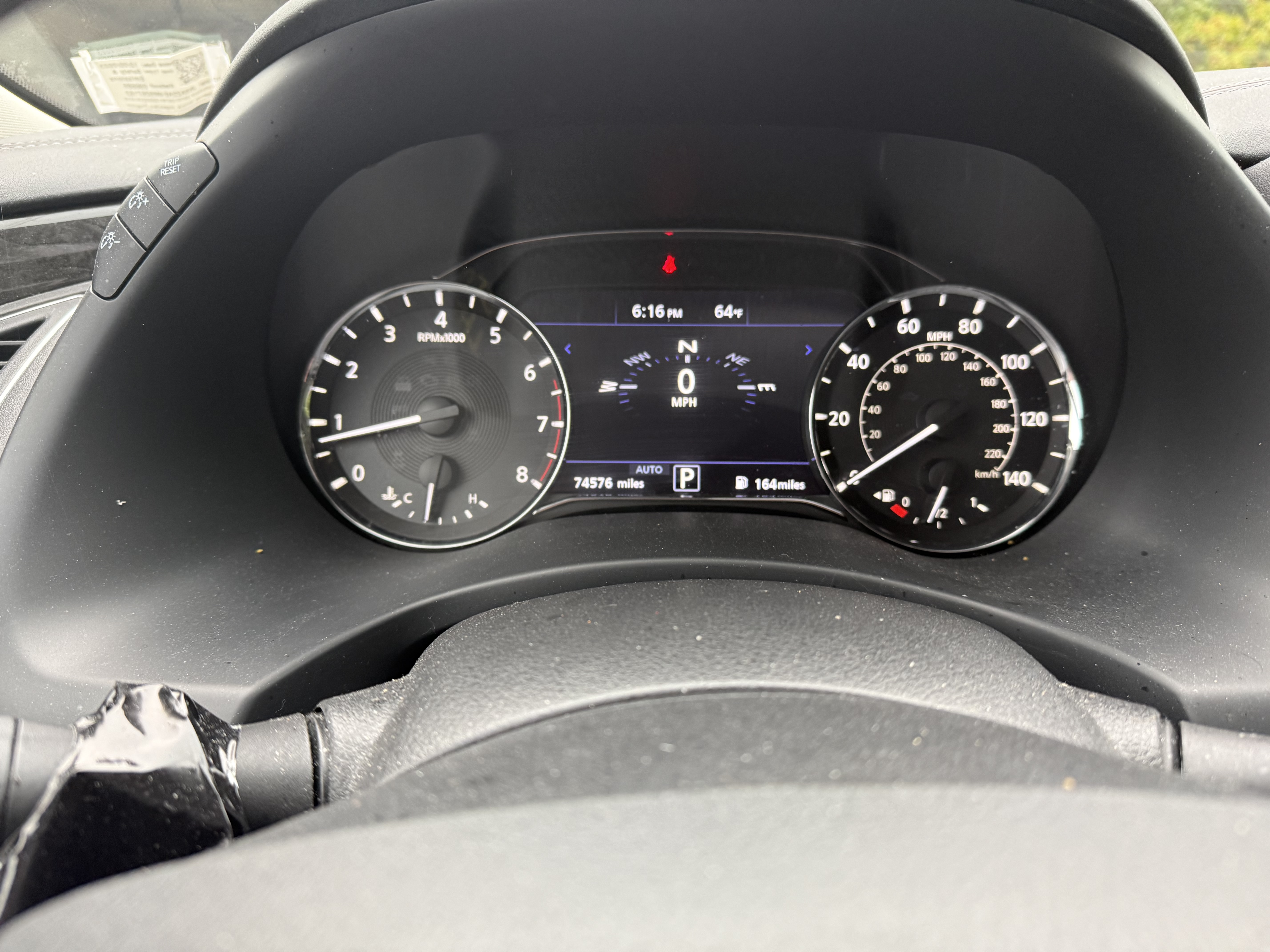 Used 2021 INFINITI QX80 Luxe w/ All-Season Package AWD/4WD image 9