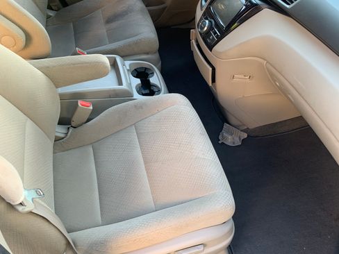 Used 2015 Honda Odyssey EX image 10