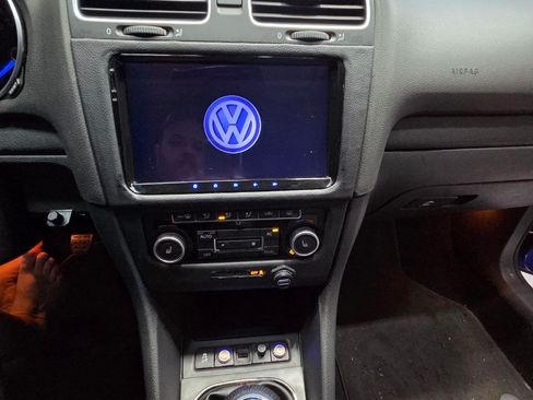 Used 2012 Volkswagen Golf R 4-Door image 14