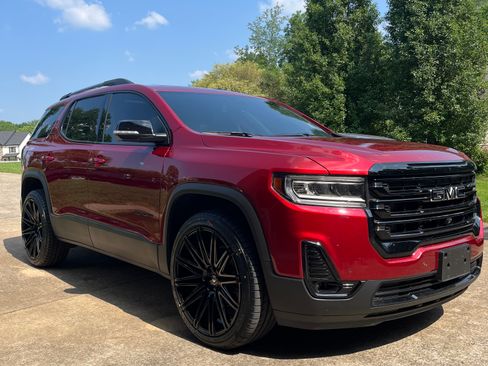 Used 2022 GMC Acadia SLT w/ Elevation Edition FWD image 2
