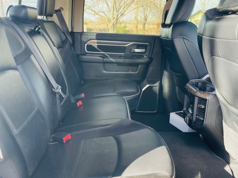 Used 2019 RAM 2500 Laramie AWD/4WD image 8