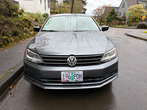 Used 2015 Volkswagen Jetta S image 1