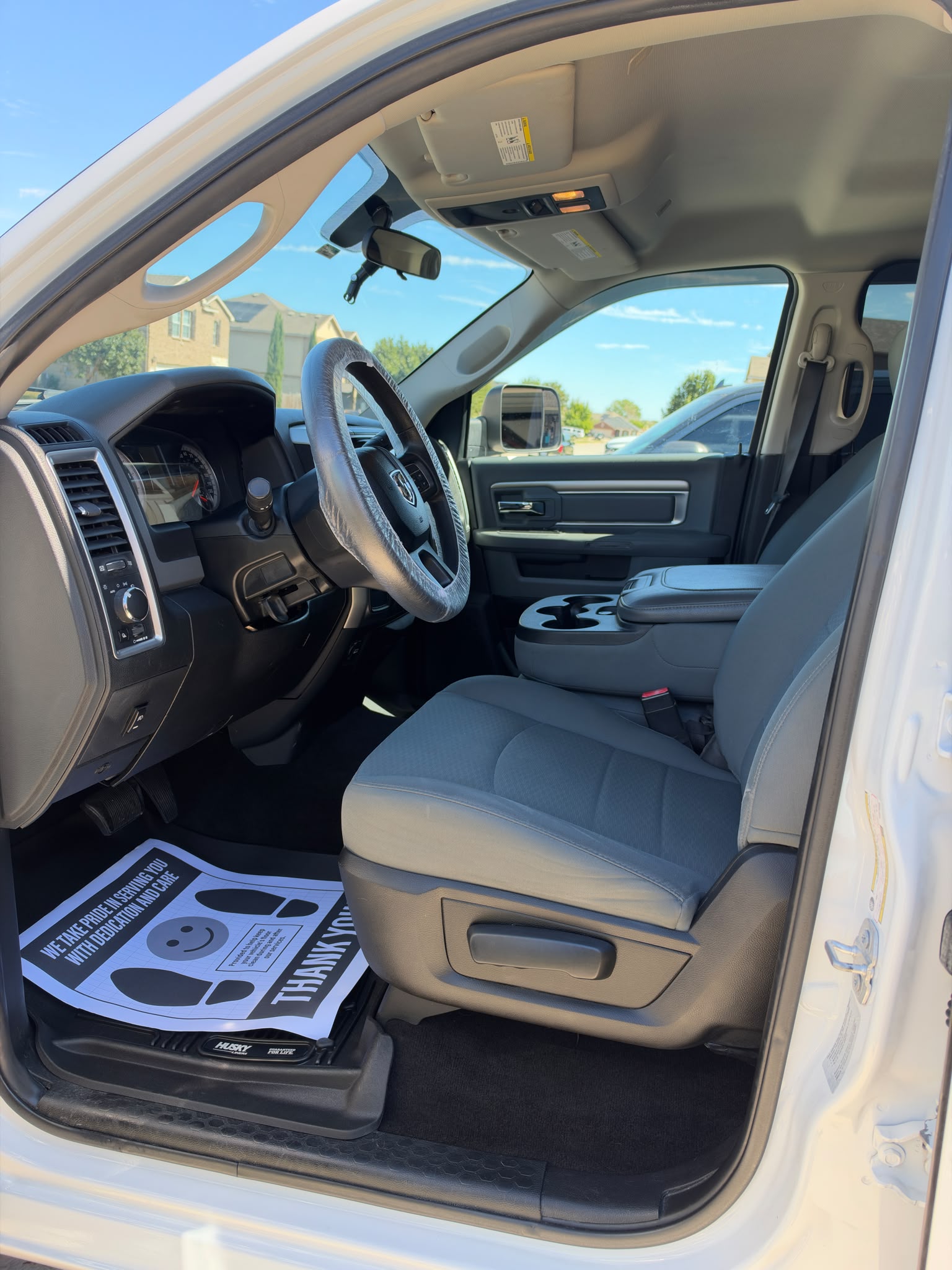 Used 2017 RAM 2500 SLT AWD/4WD image 16