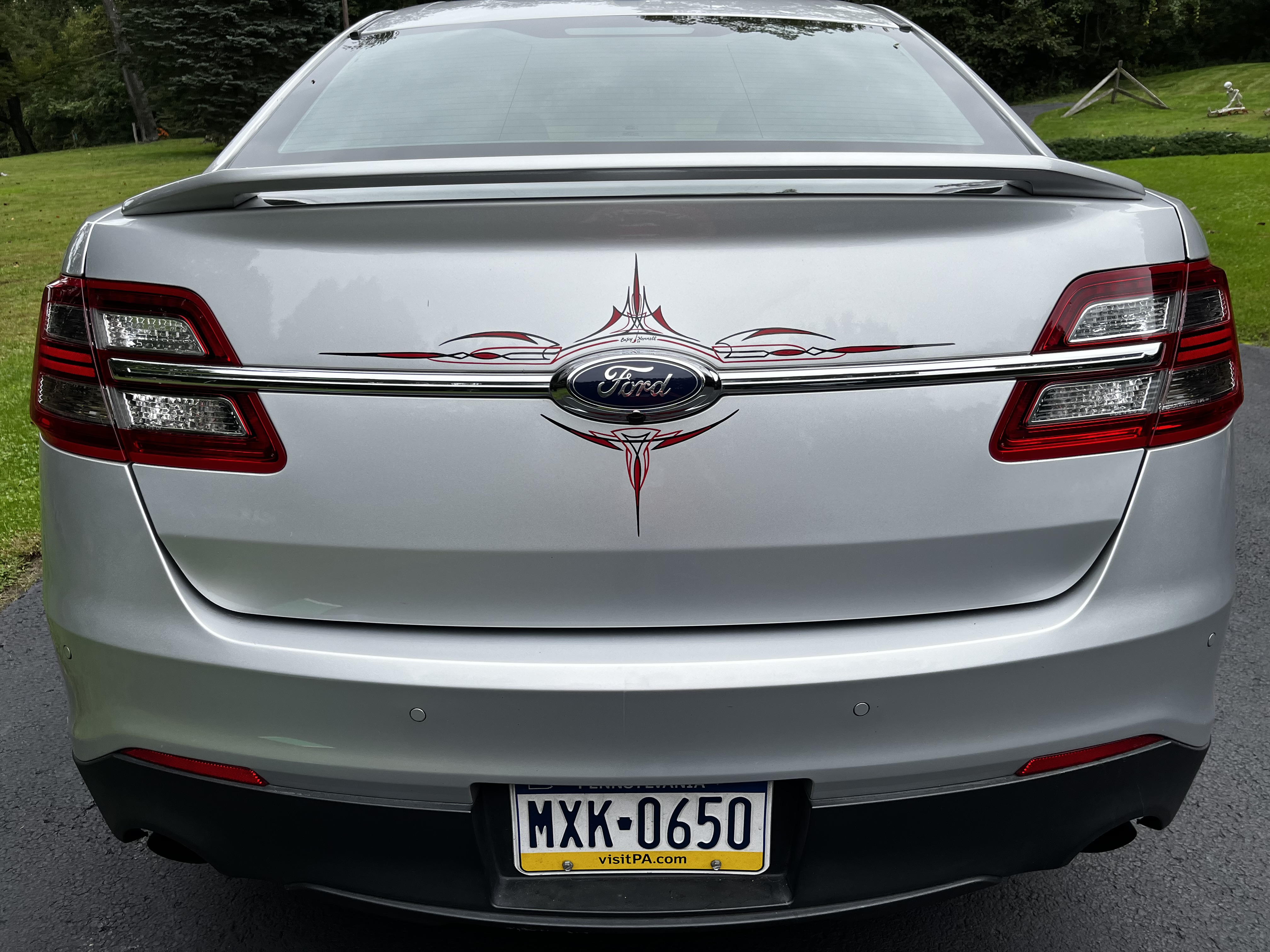 Used 2015 Ford Taurus SHO w/ Equipment Group 401A AWD/4WD image 8