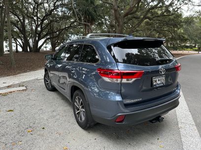 Used 2017 Toyota Highlander XLE