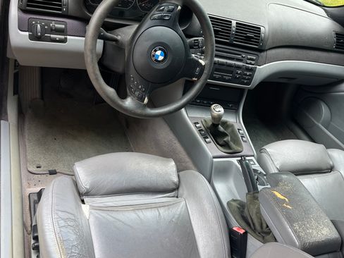 Used 2004 BMW 330Ci Convertible RWD image 11