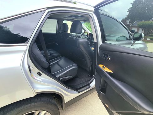 Used 2015 Lexus RX 450h AWD image 11