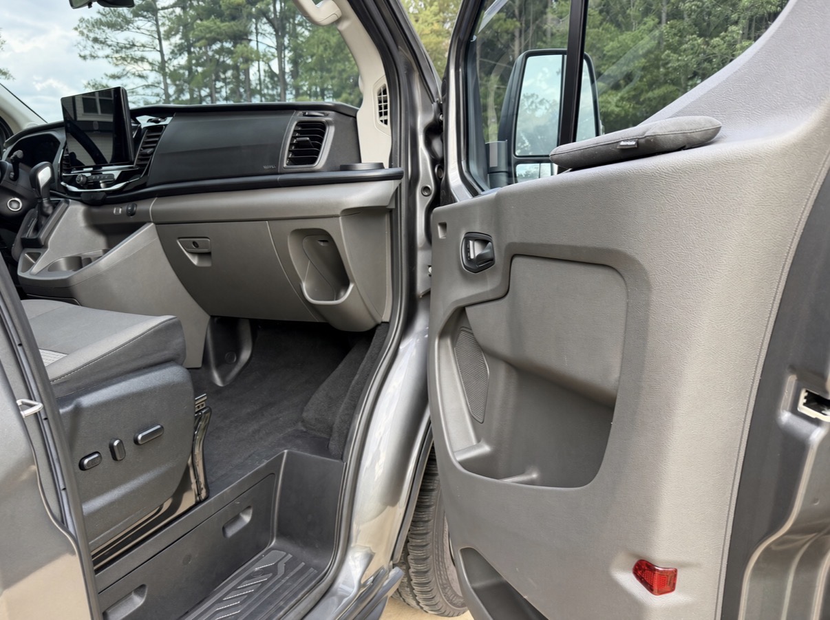 Used 2025 Ford Transit 350 XLT RWD image 15