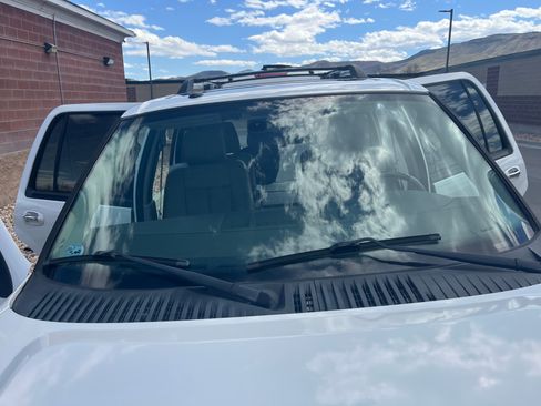 Used 2013 Ford Expedition Limited RWD image 24