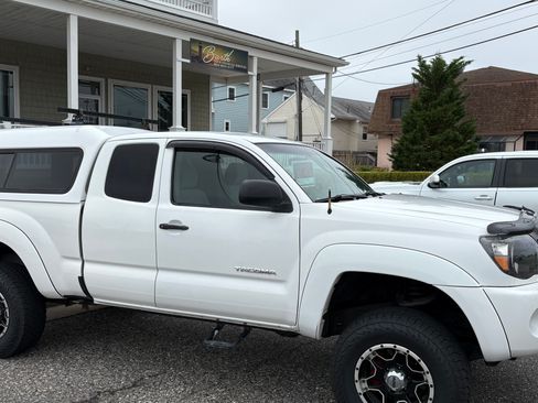 Used 2006 Toyota Tacoma 4x4 Access Cab V6 image 4