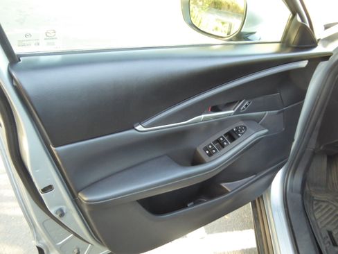 Used 2021 MAZDA CX-30 AWD 2.5 S w/ Select Package image 14