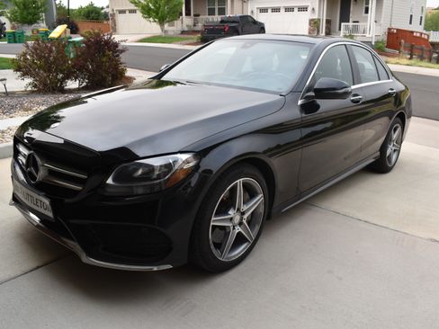 Used 2016 Mercedes-Benz C 300 4MATIC Sedan image 1