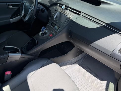 Used 2013 Toyota Prius Four FWD image 6