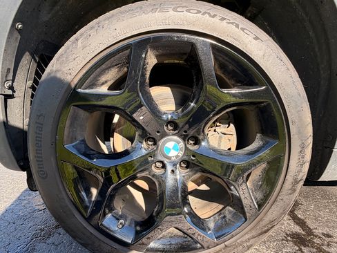 Used 2011 BMW X5 xDrive35d AWD/4WD image 11