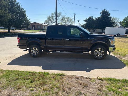 Used 2018 Ford F150 XLT w/ Equipment Group 302A Luxury AWD/4WD image 5