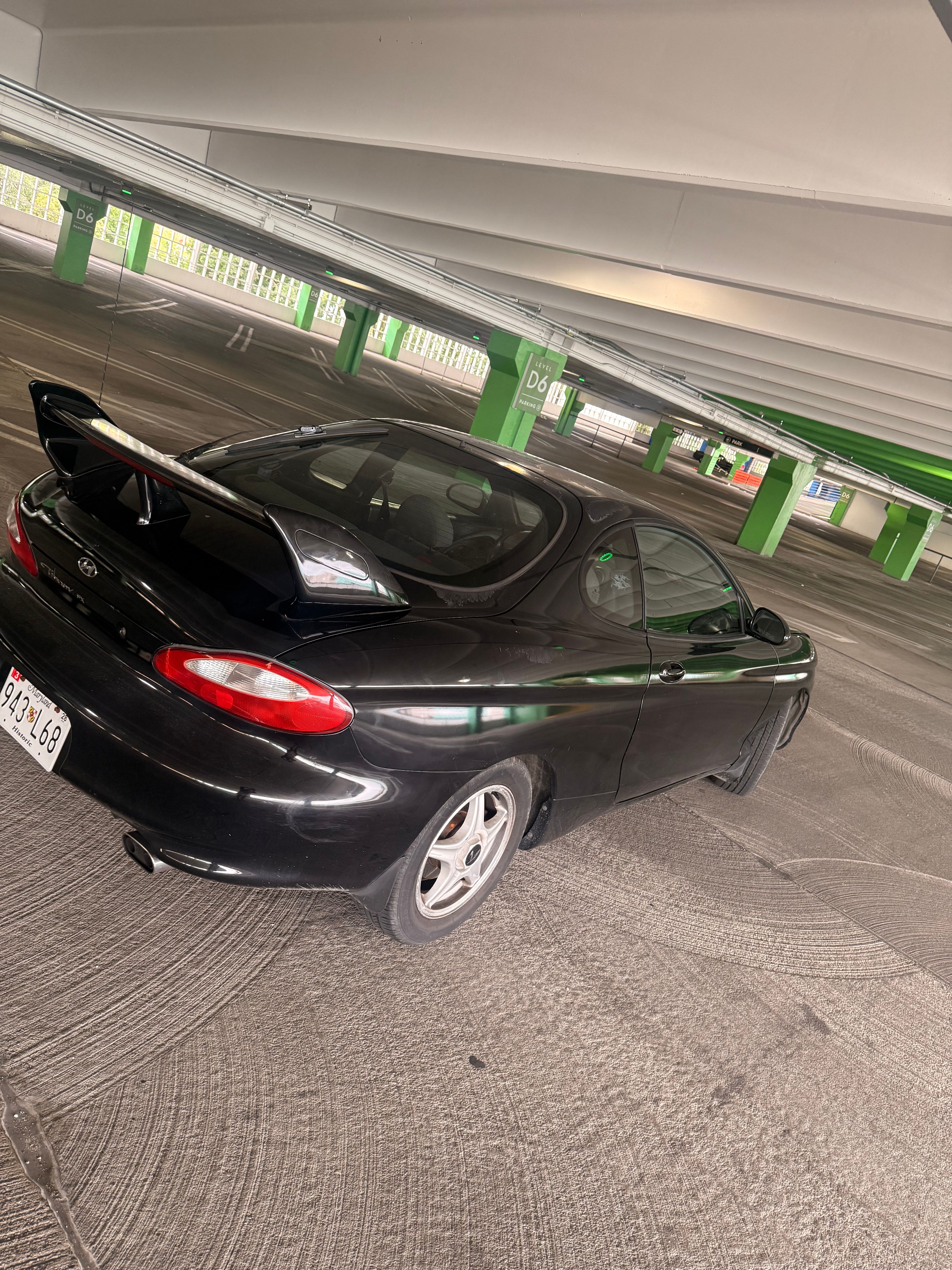Used 1999 Hyundai Tiburon FX FWD image 8