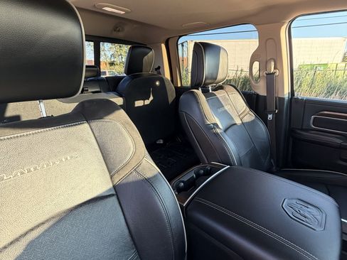 Used 2022 RAM 3500 Laramie AWD/4WD image 6