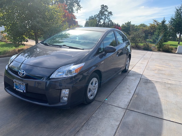Used 2011 Toyota Prius Four w/ Solar Roof Pkg FWD image 1