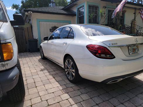 Used 2018 Mercedes-Benz C 300 Sedan image 8